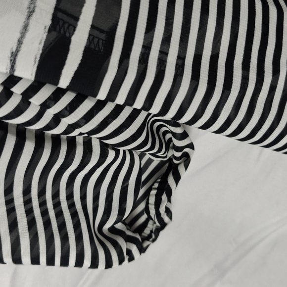 BCX Women’s Sheer Flowy Top, Black White Striped, Size XL - Picture 6 of 6